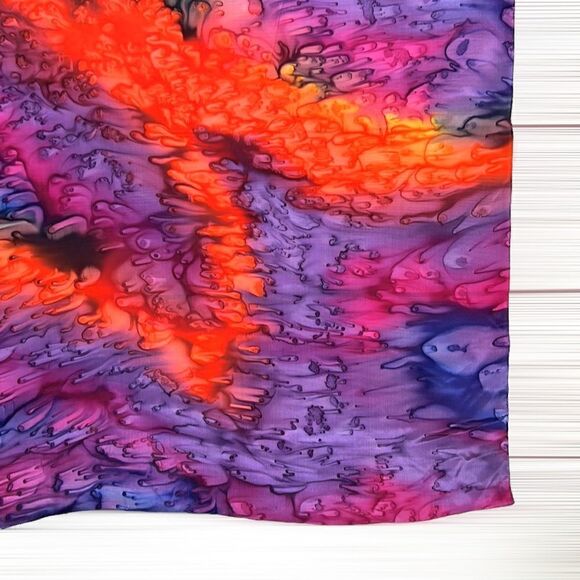 Golden Camel of Shanghai Hand Rolled and Hand Printed 100% Silk Square Scarf - Picture 6 of 11